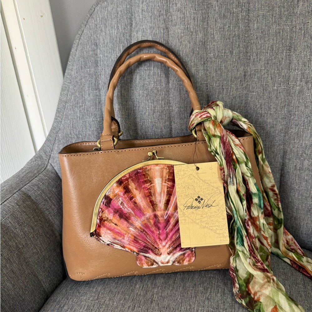 Patricia Nash Angela Naturals Leather bag | Seashell Kisslock| NWT + dustbag
